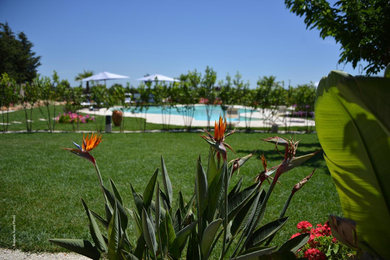 Bed and Breakfast Le Scuderie - Castello Monaci à Salice Salentino Extérieur photo