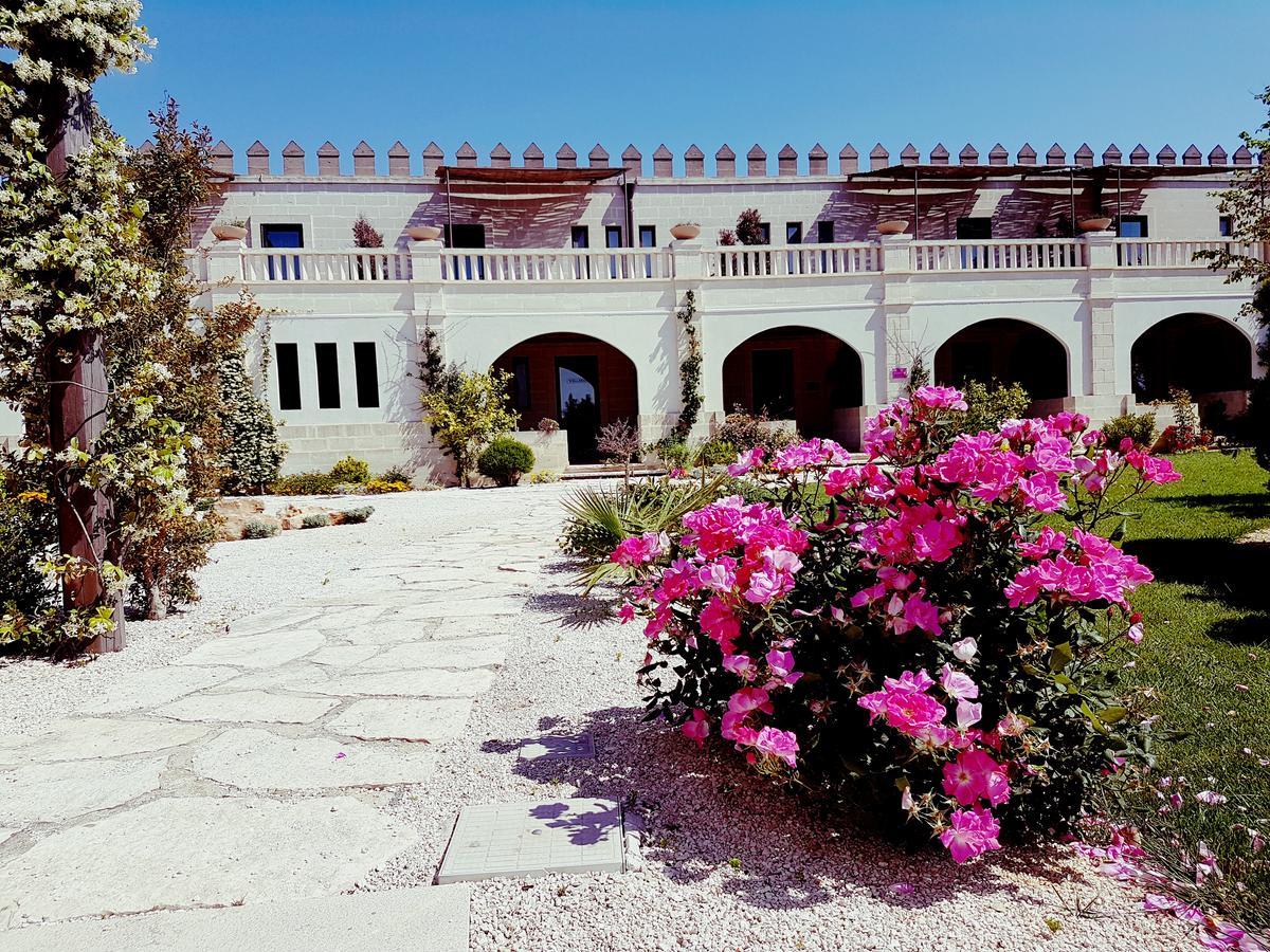 Bed and Breakfast Le Scuderie - Castello Monaci à Salice Salentino Extérieur photo