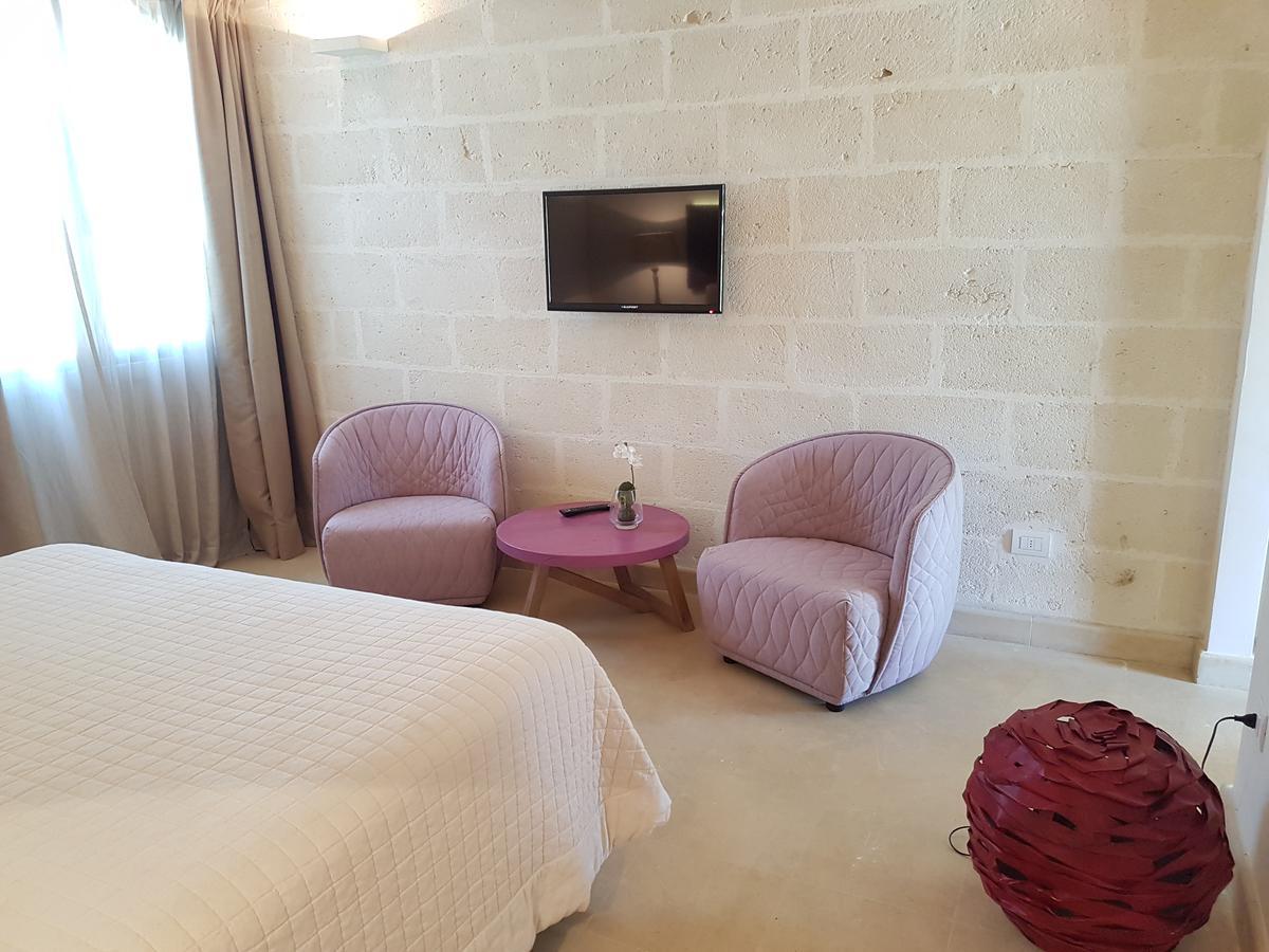 Bed and Breakfast Le Scuderie - Castello Monaci à Salice Salentino Extérieur photo